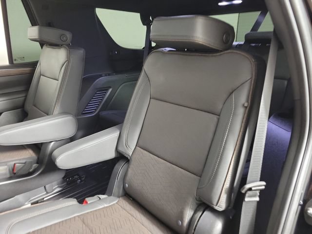 Used 2023 Chevrolet Tahoe High Country AWD/4WD image 13