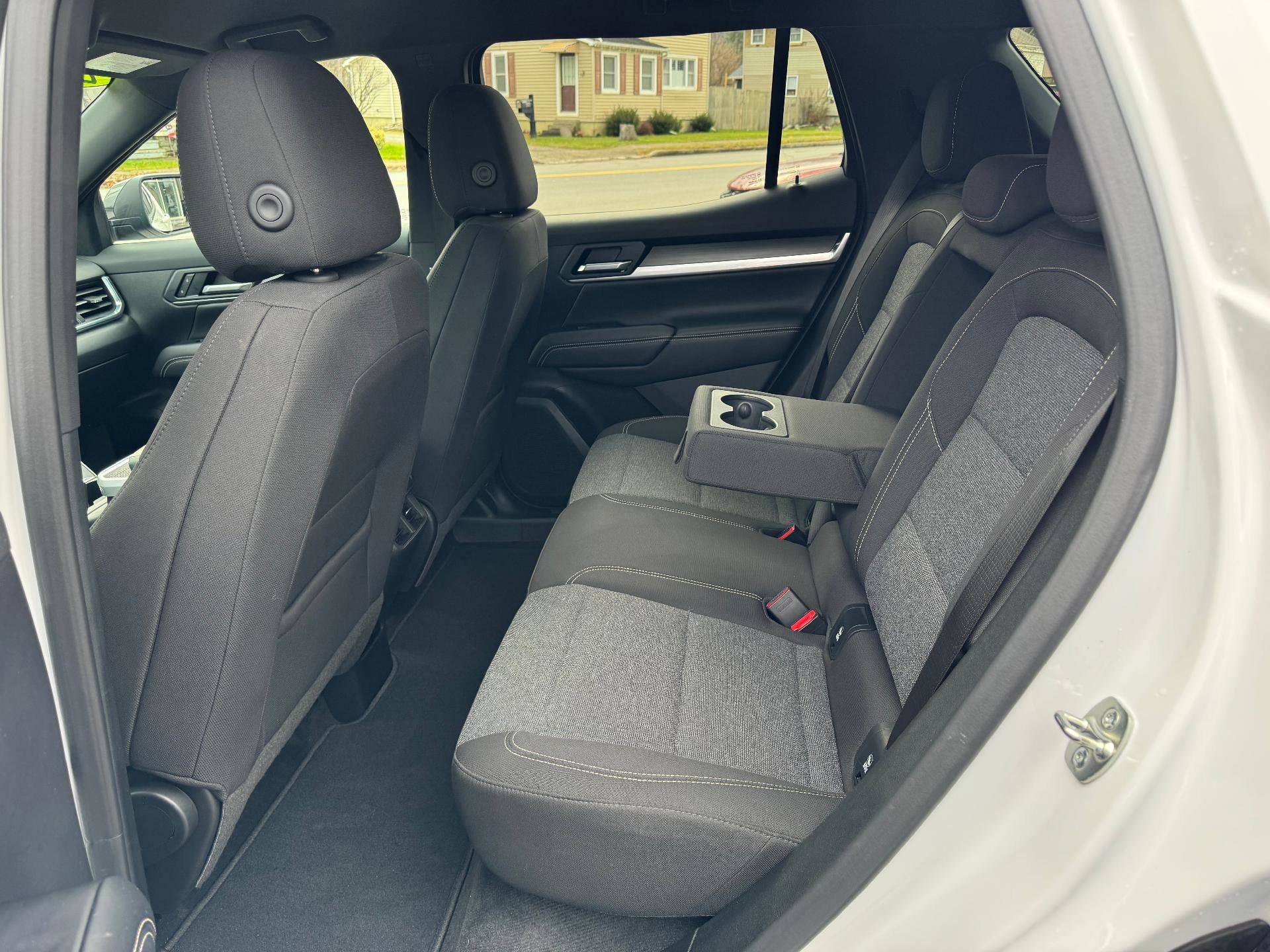 Used 2025 GMC Terrain Elevation image 39