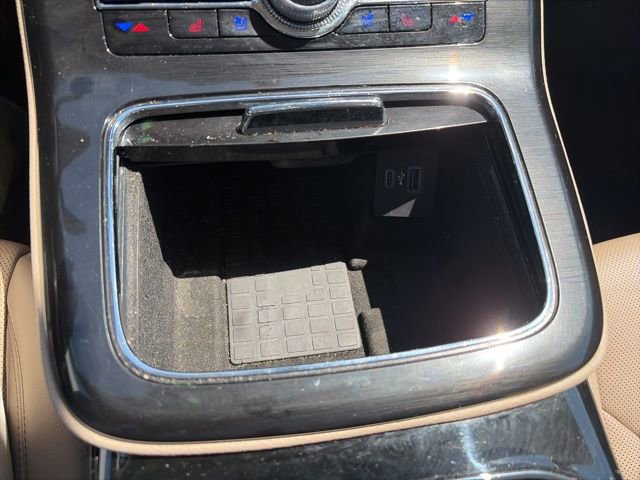 Used 2022 Lincoln Nautilus Reserve w/ Equipment Group 202A image 21