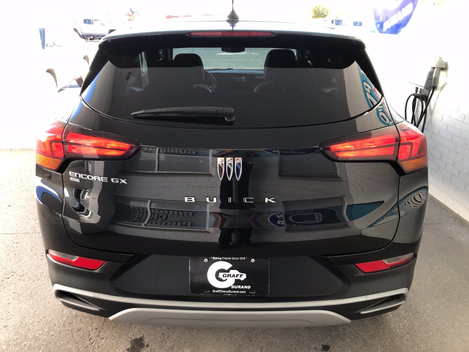 Used 2024 Buick Encore GX Preferred AWD/4WD image 7