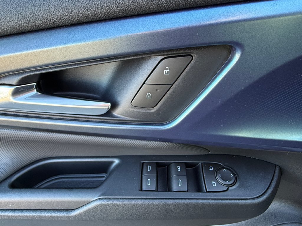 New 2026 Chevrolet Equinox EV LT FWD image 11
