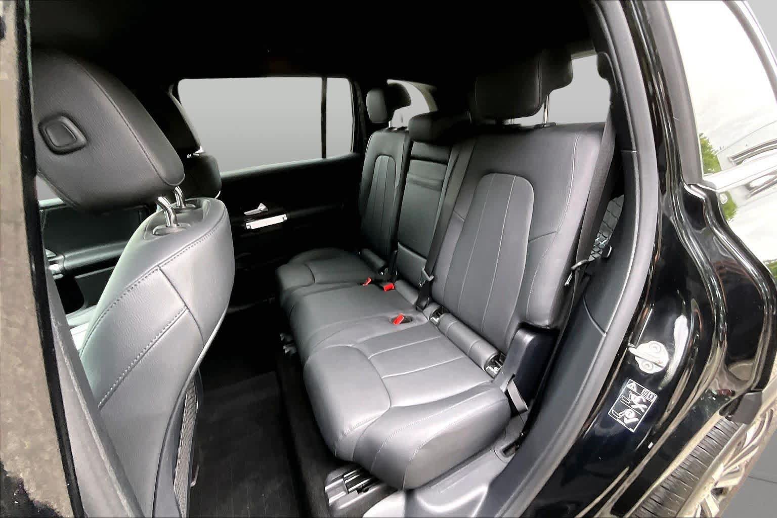 Certified 2022 Mercedes-Benz GLB 250 4MATIC image 20