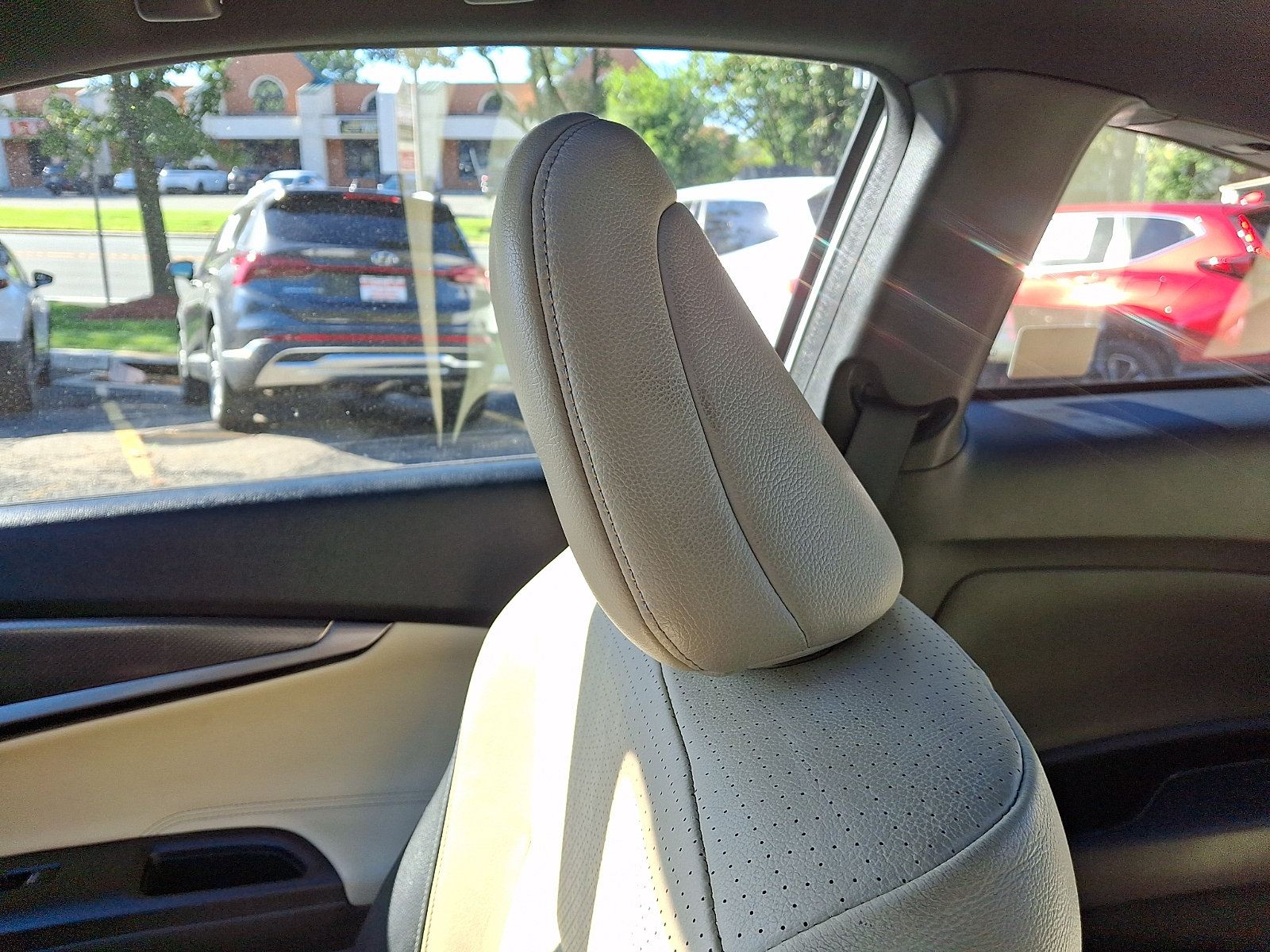 Certified 2017 Honda Accord EX-L image 17