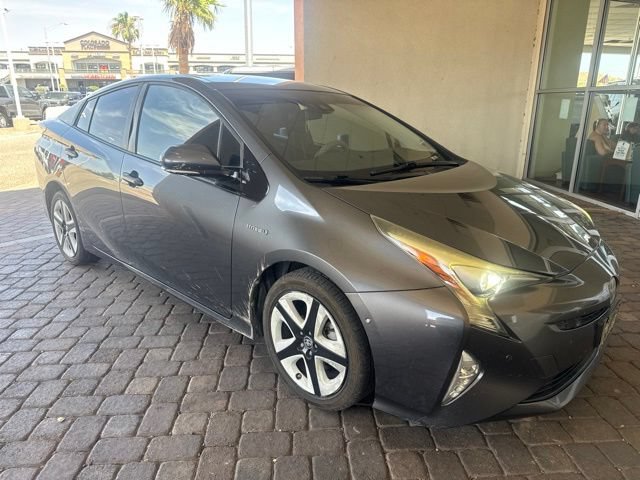 Used 2017 Toyota Prius Three Touring FWD image 2