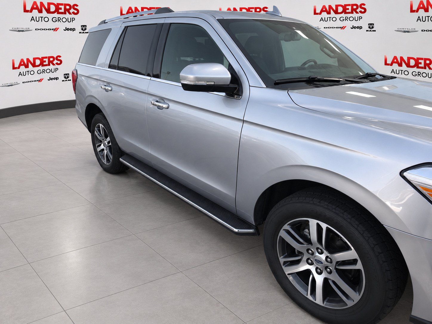 Certified 2022 Ford Expedition Limited RWD image 3