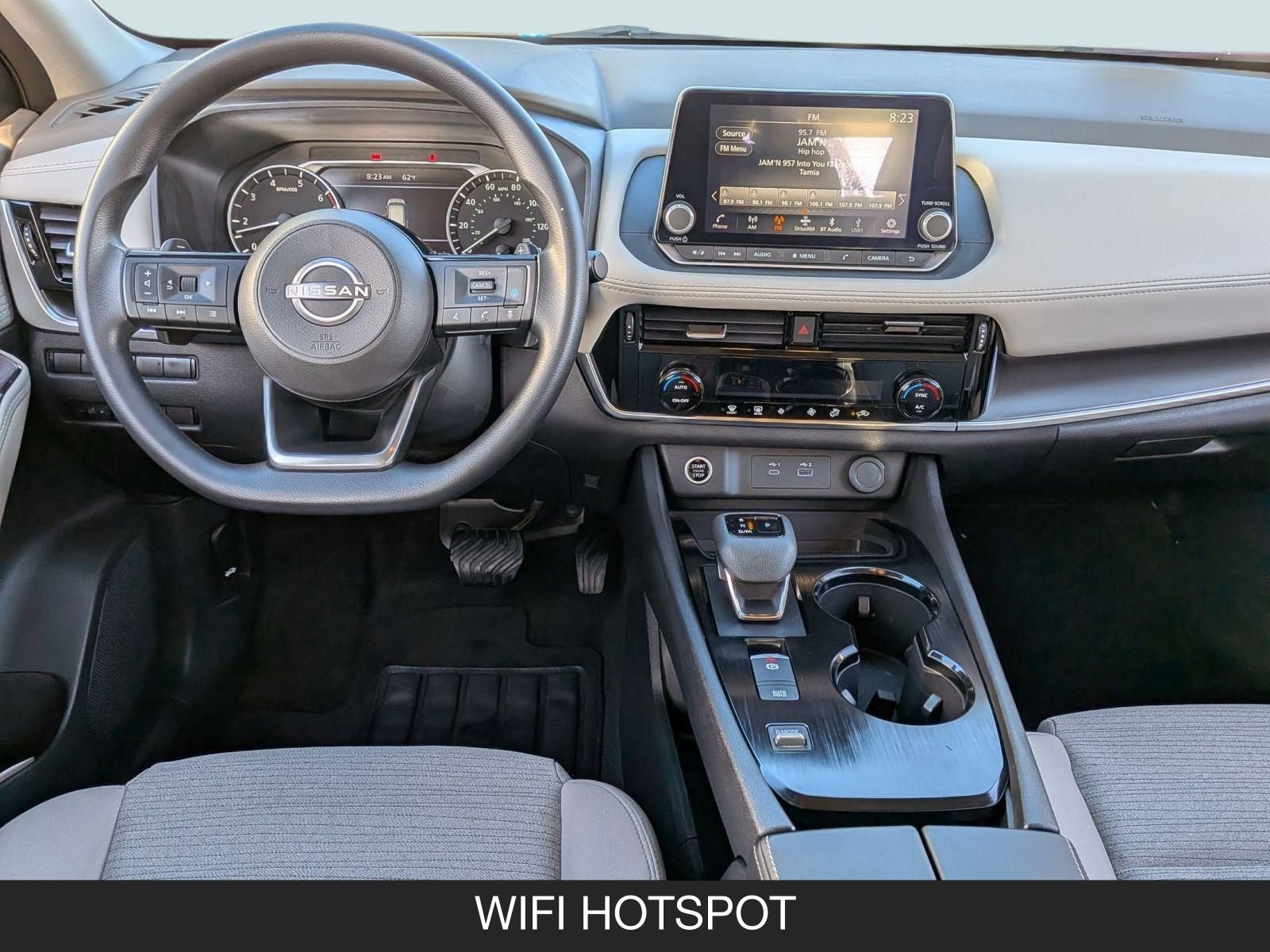 Used 2023 Nissan Rogue SV image 15