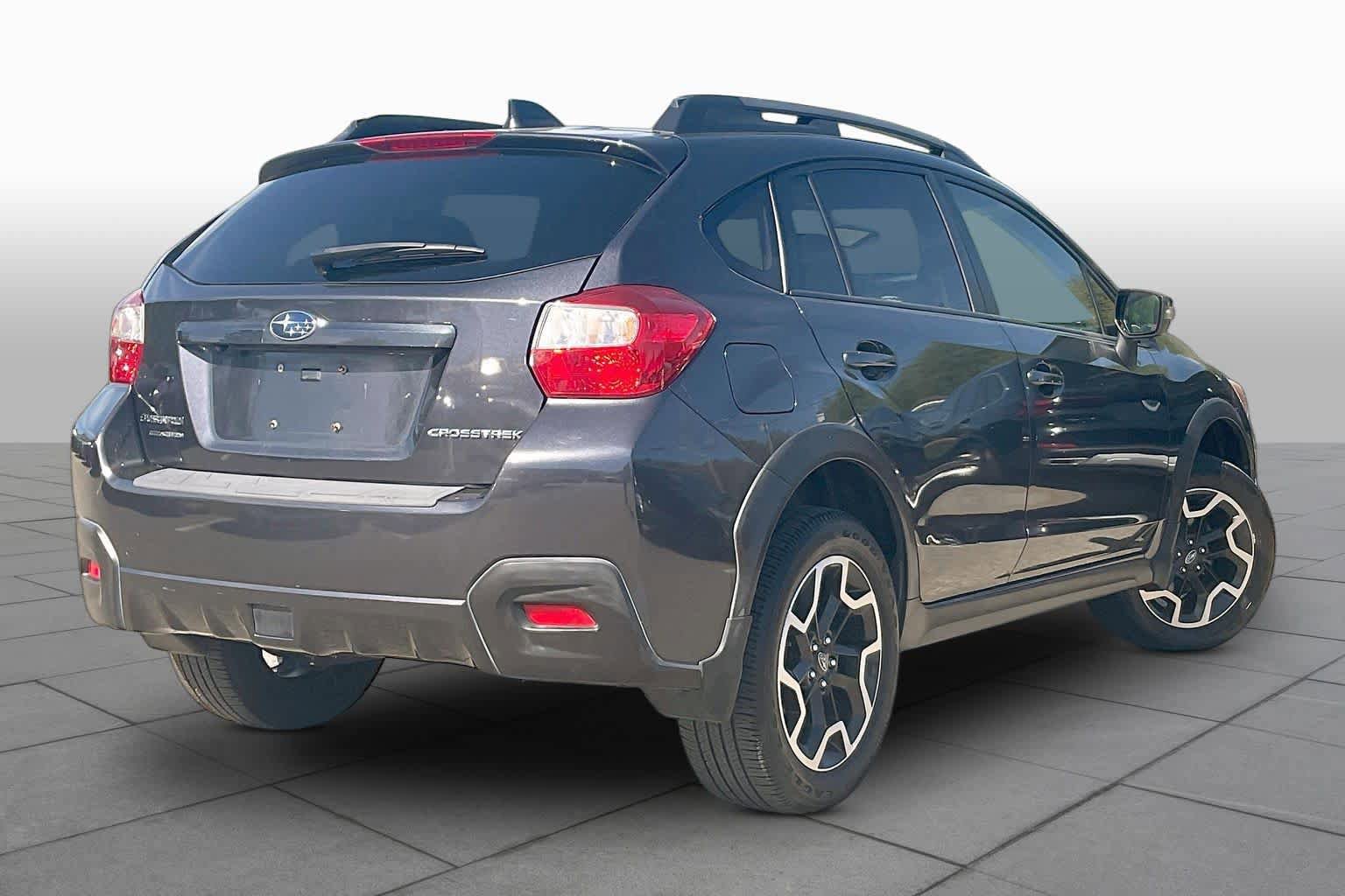 Used 2016 Subaru Crosstrek 2.0i Limited AWD/4WD image 12