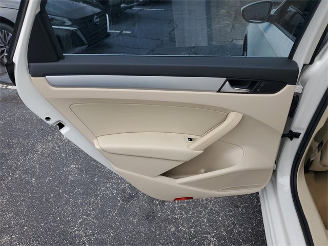 Used 2012 Volkswagen Passat 2.5 SE image 25