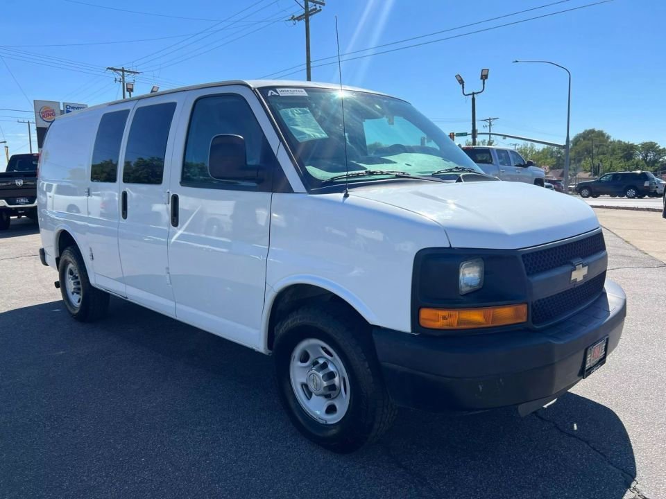 Used 2012 Chevrolet Express 2500 w/ Cold Climate Package image 6