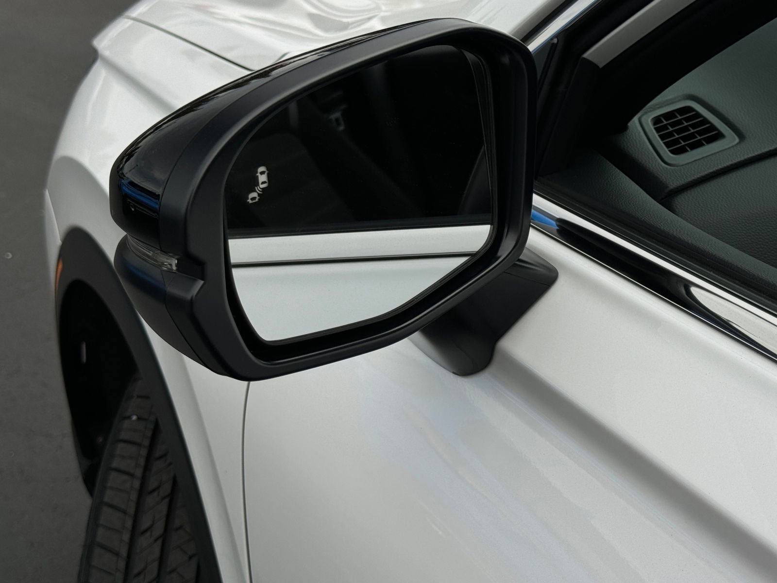 Certified 2025 Honda CR-V Sport image 31