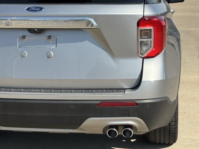Used 2022 Ford Explorer Platinum w/ Equipment Group 601A RWD image 7