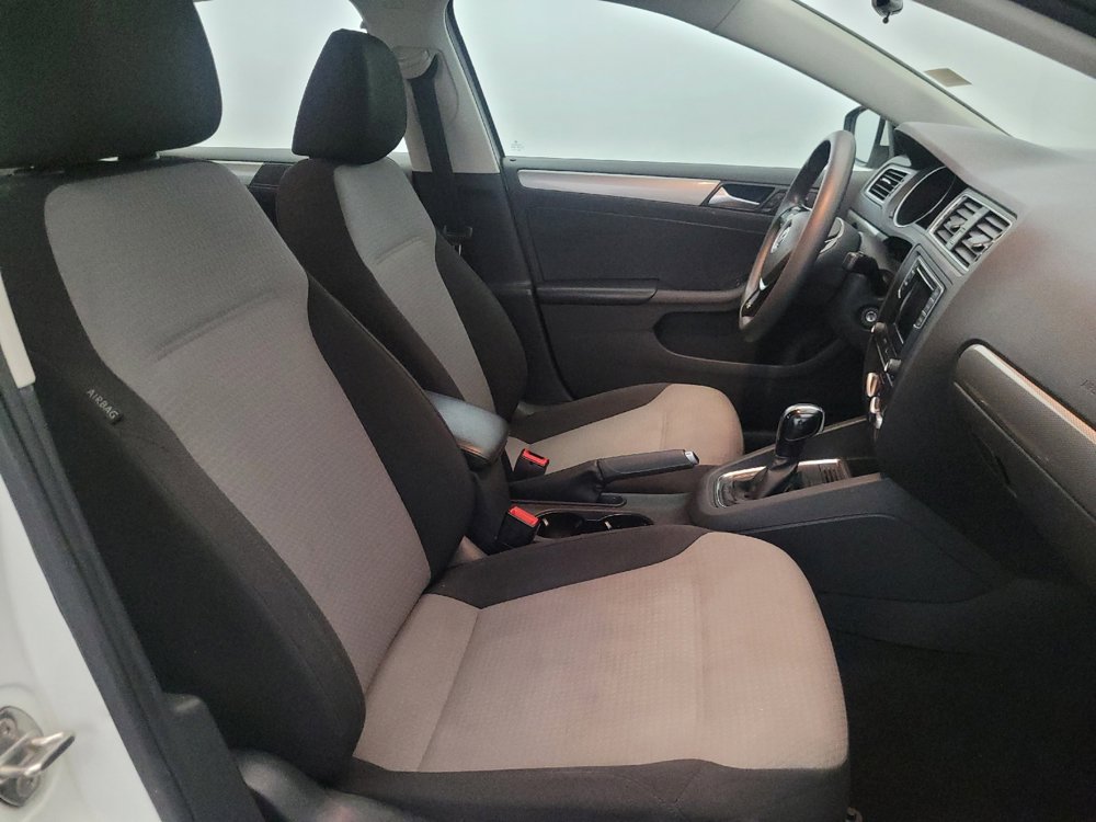 Used 2017 Volkswagen Jetta S image 21