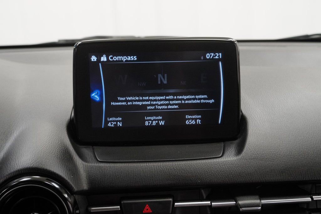 Used 2020 Toyota Yaris XLE image 27