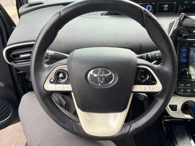 Used 2017 Toyota Prius Three FWD image 18