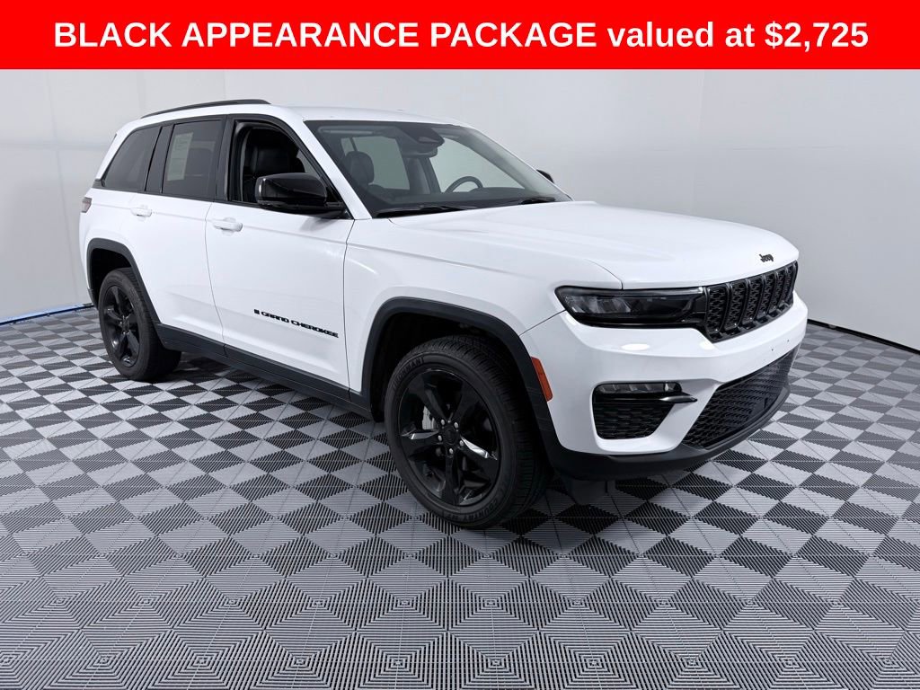 Used 2023 Jeep Grand Cherokee Limited w/ Black Appearance Package image 2
