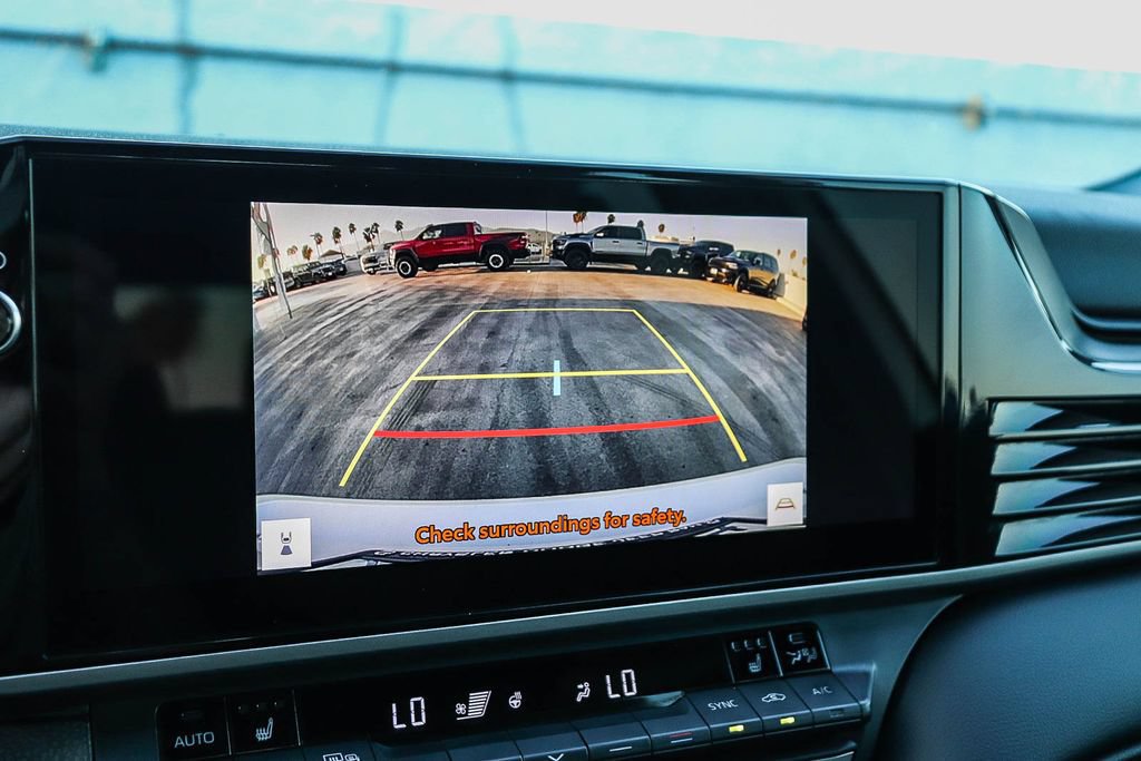 Used 2025 Toyota Camry XSE FWD image 26