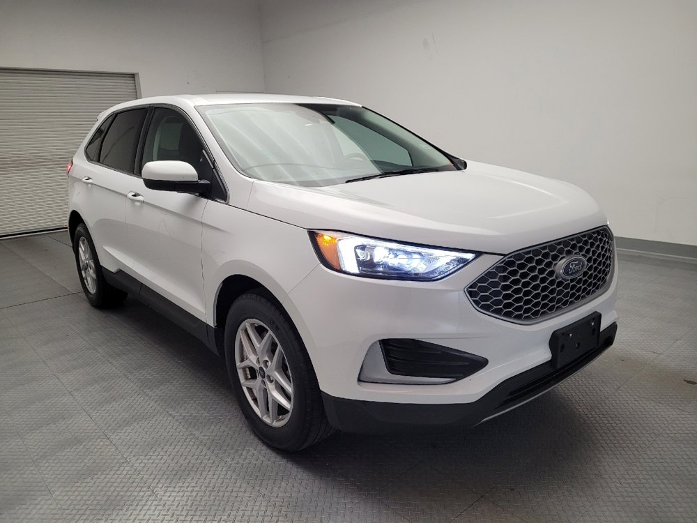 Used 2024 Ford Edge SEL image 13
