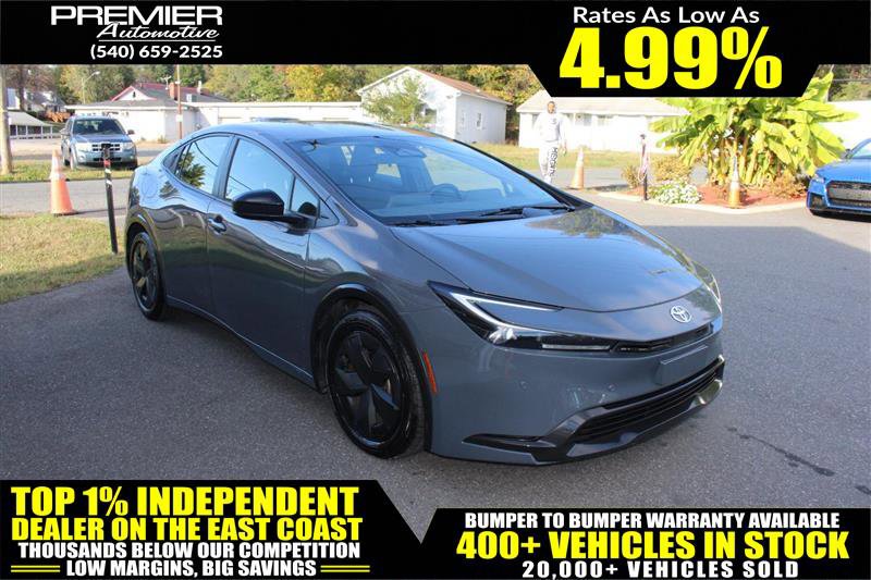Used 2024 Toyota Prius LE image 1