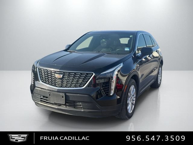 Used 2022 Cadillac XT4 Luxury w/ Cold Weather Package FWD image 1