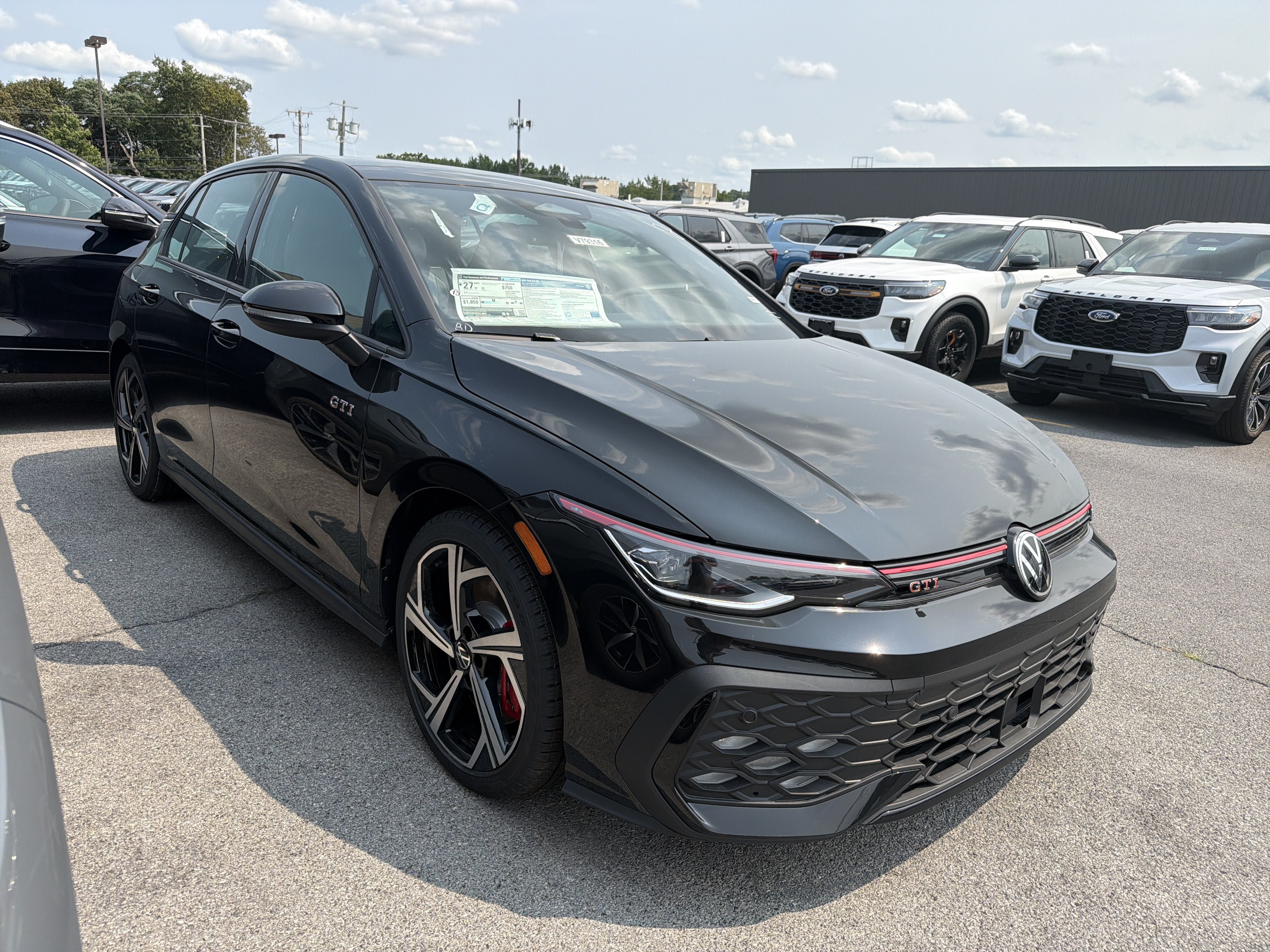 New 2026 Volkswagen GTI SE FWD image 2