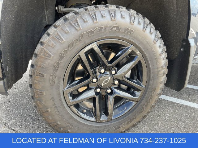 Used 2021 Chevrolet Silverado 1500 LT Trail Boss w/ Convenience Package II AWD/4WD image 32