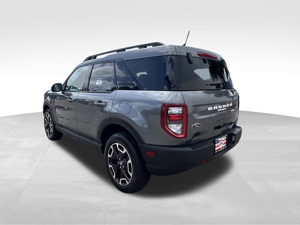 Used 2023 Ford Bronco Sport Outer Banks w/ Tech Package image 7