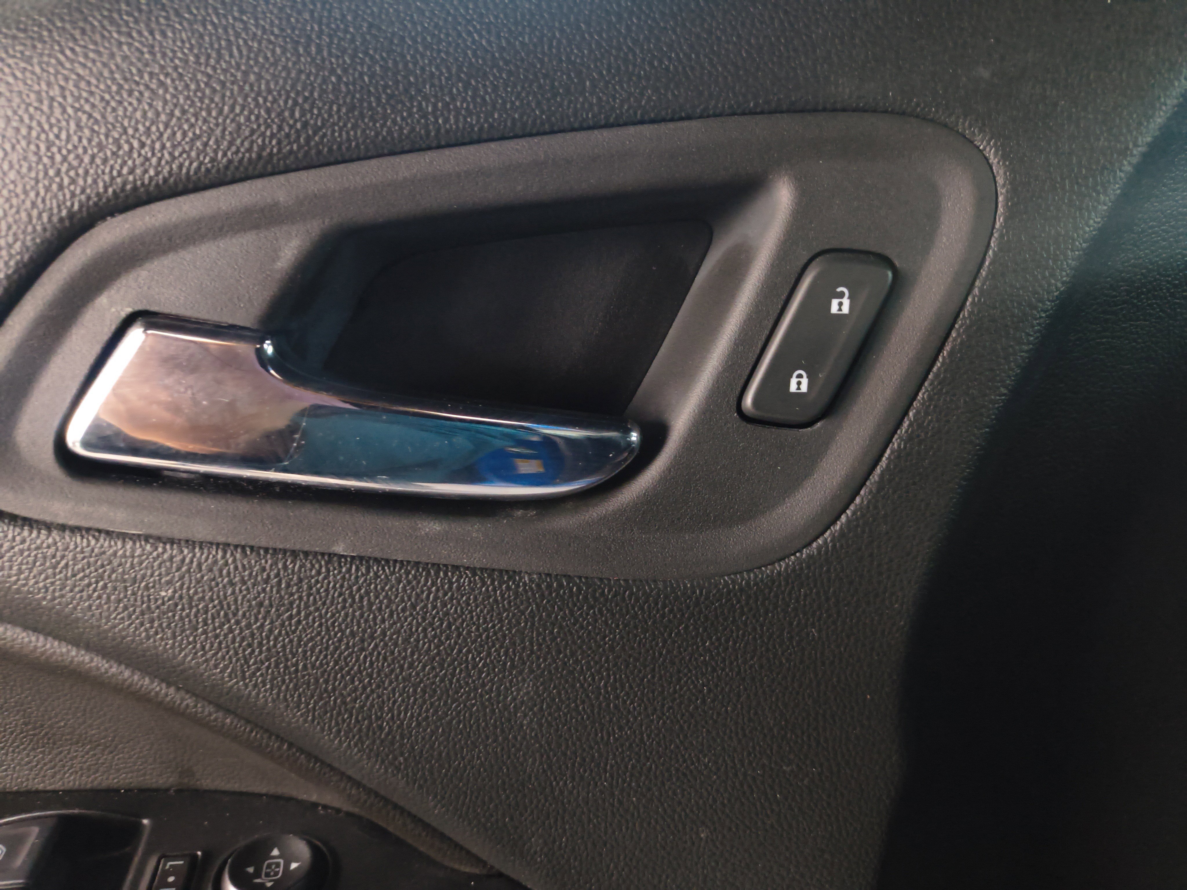 Used 2022 Chevrolet Colorado LT w/ LT Convenience Package image 24