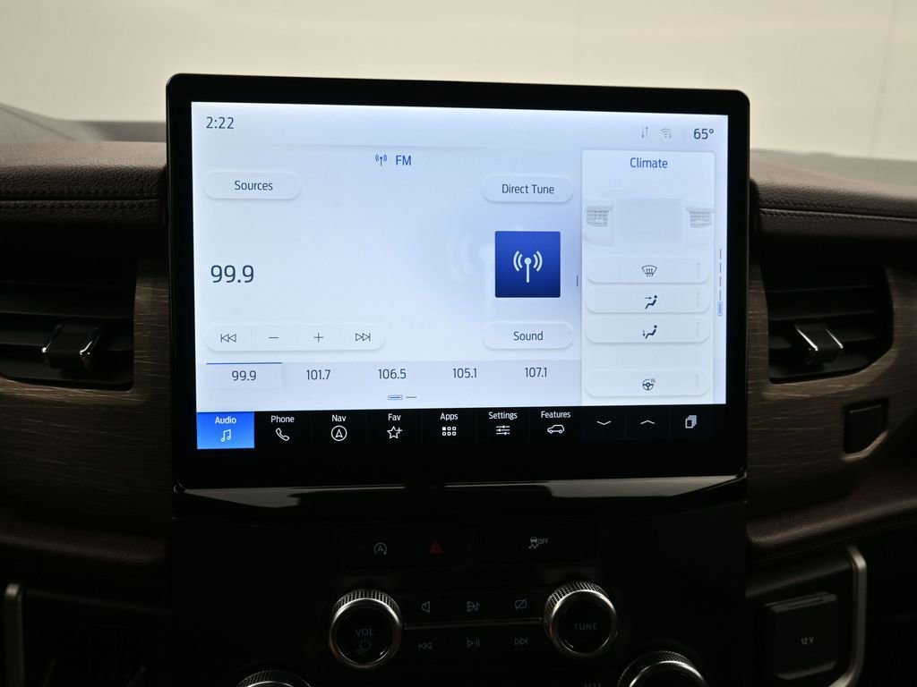 Used 2023 Ford Expedition Max Limited image 17
