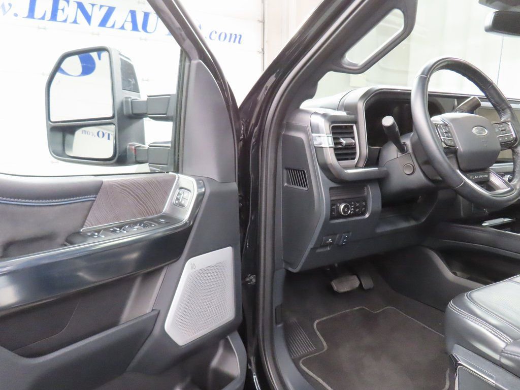 Used 2025 Ford F450 Platinum AWD/4WD image 61