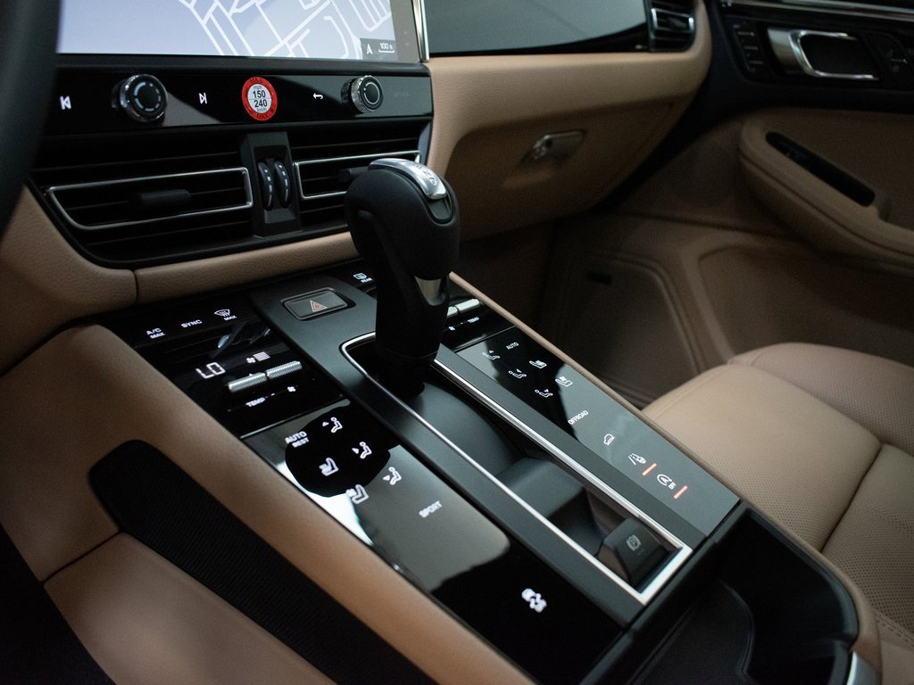 New 2025 Porsche Macan image 23