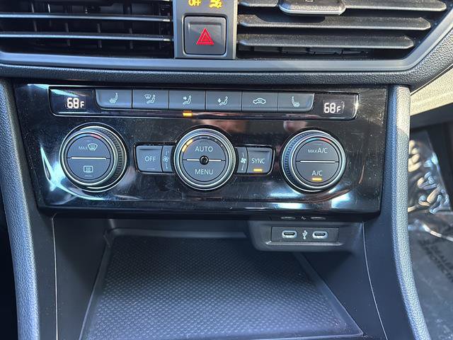 Used 2024 Volkswagen Jetta SE FWD image 24
