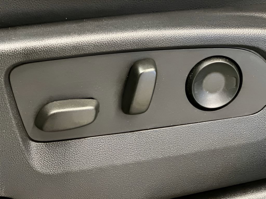 Certified 2022 Chevrolet Silverado 1500 LTZ image 21