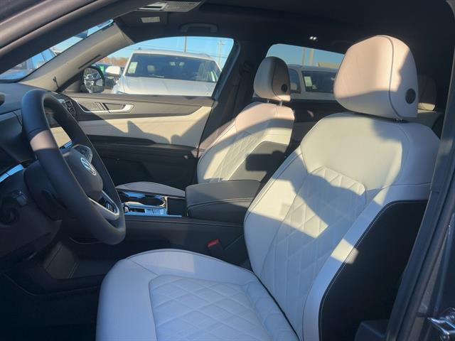 New 2025 Volkswagen Atlas Cross Sport SEL Premium R-Line image 7