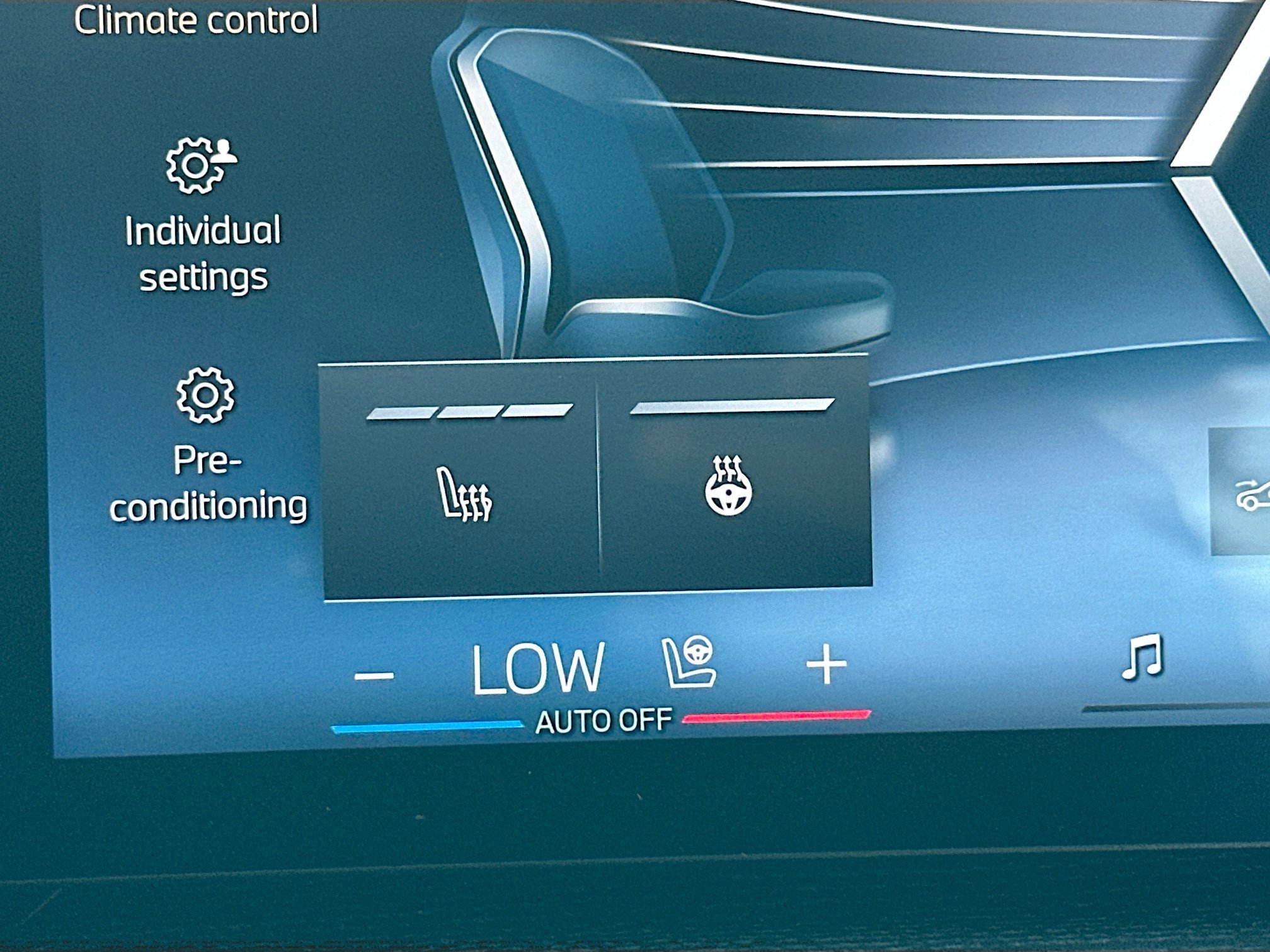 Certified 2025 BMW 330i Sedan w/ M Sport Package image 20