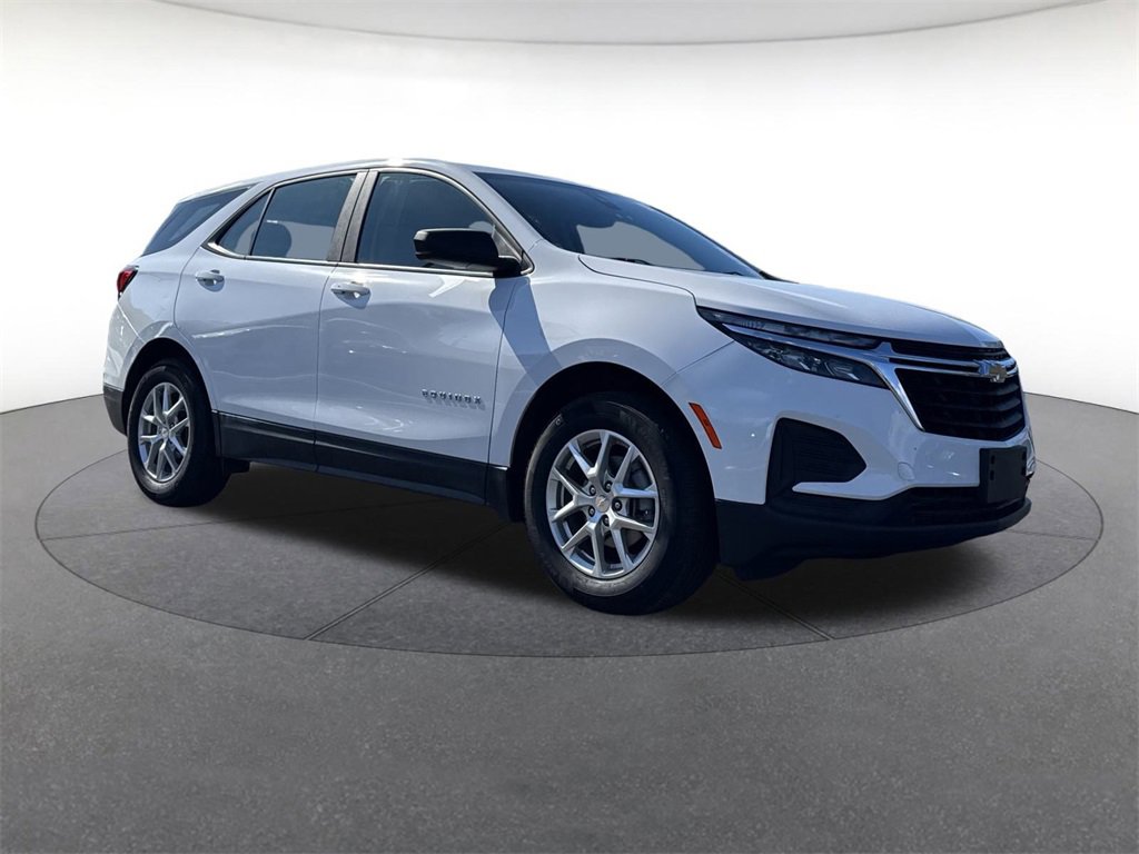 Used 2023 Chevrolet Equinox LS image 7