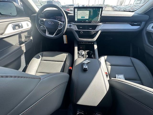 New 2025 Ford Explorer Active w/ Active Comfort Package image 17