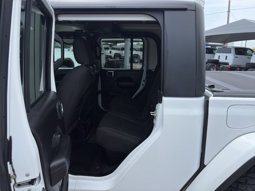 Used 2021 Jeep Gladiator Sport AWD/4WD image 13