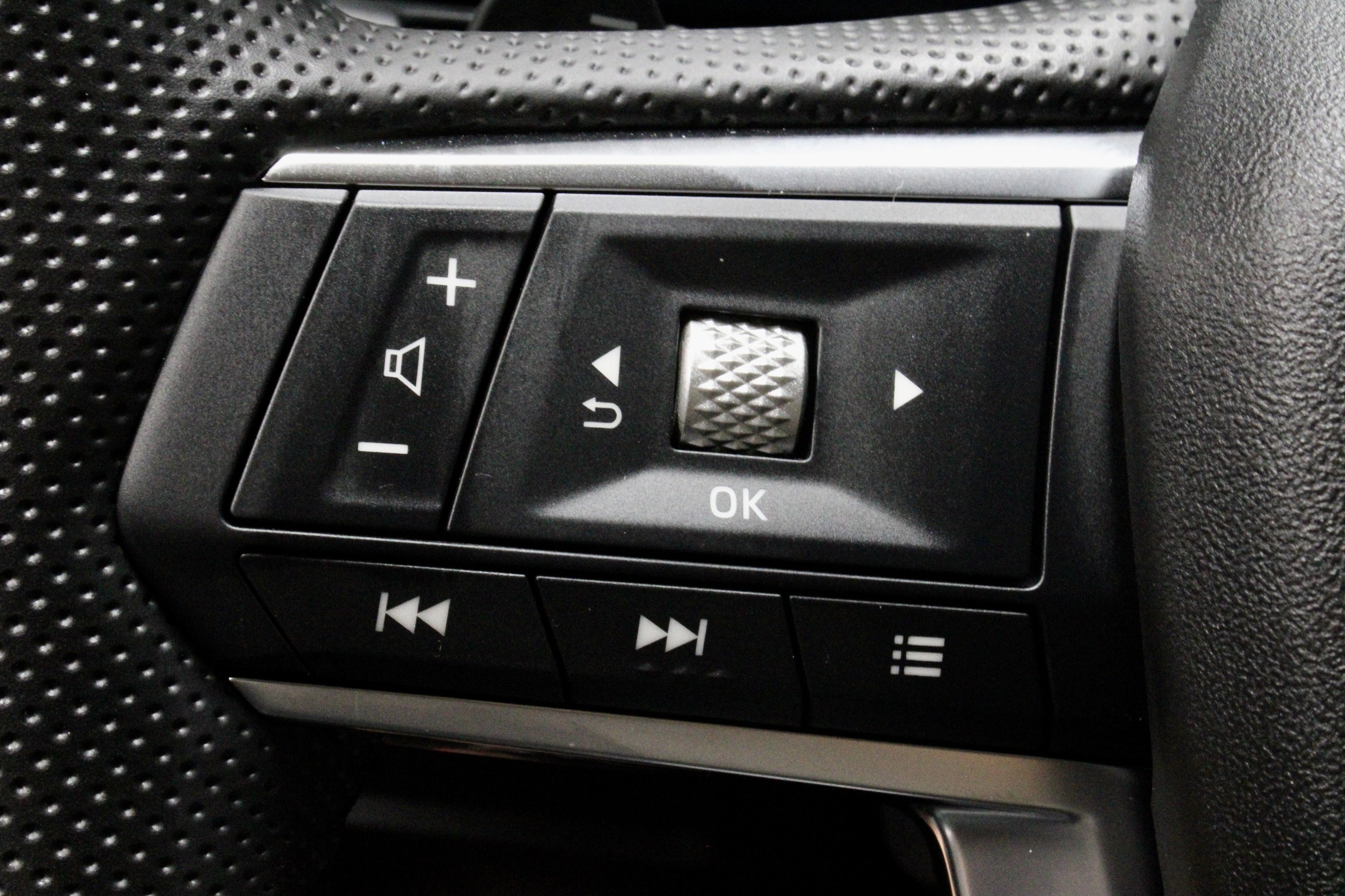 New 2025 Mitsubishi Outlander AWD image 20