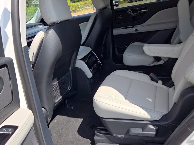 New 2026 Lincoln Aviator Reserve RWD image 15
