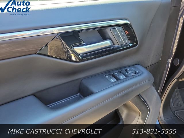 Used 2025 Chevrolet Suburban LT AWD/4WD image 26