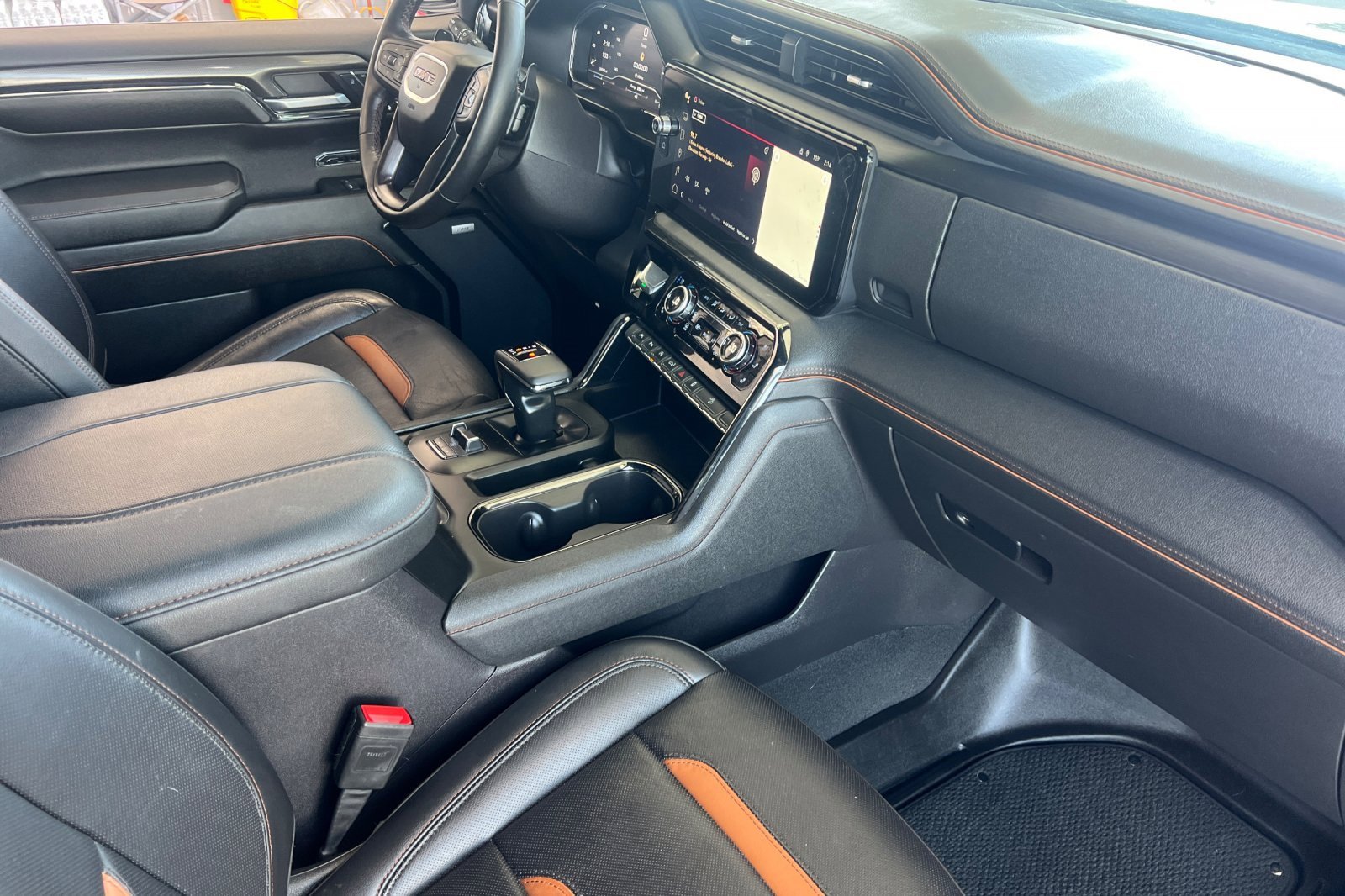 Used 2024 GMC Sierra 1500 AT4 image 12