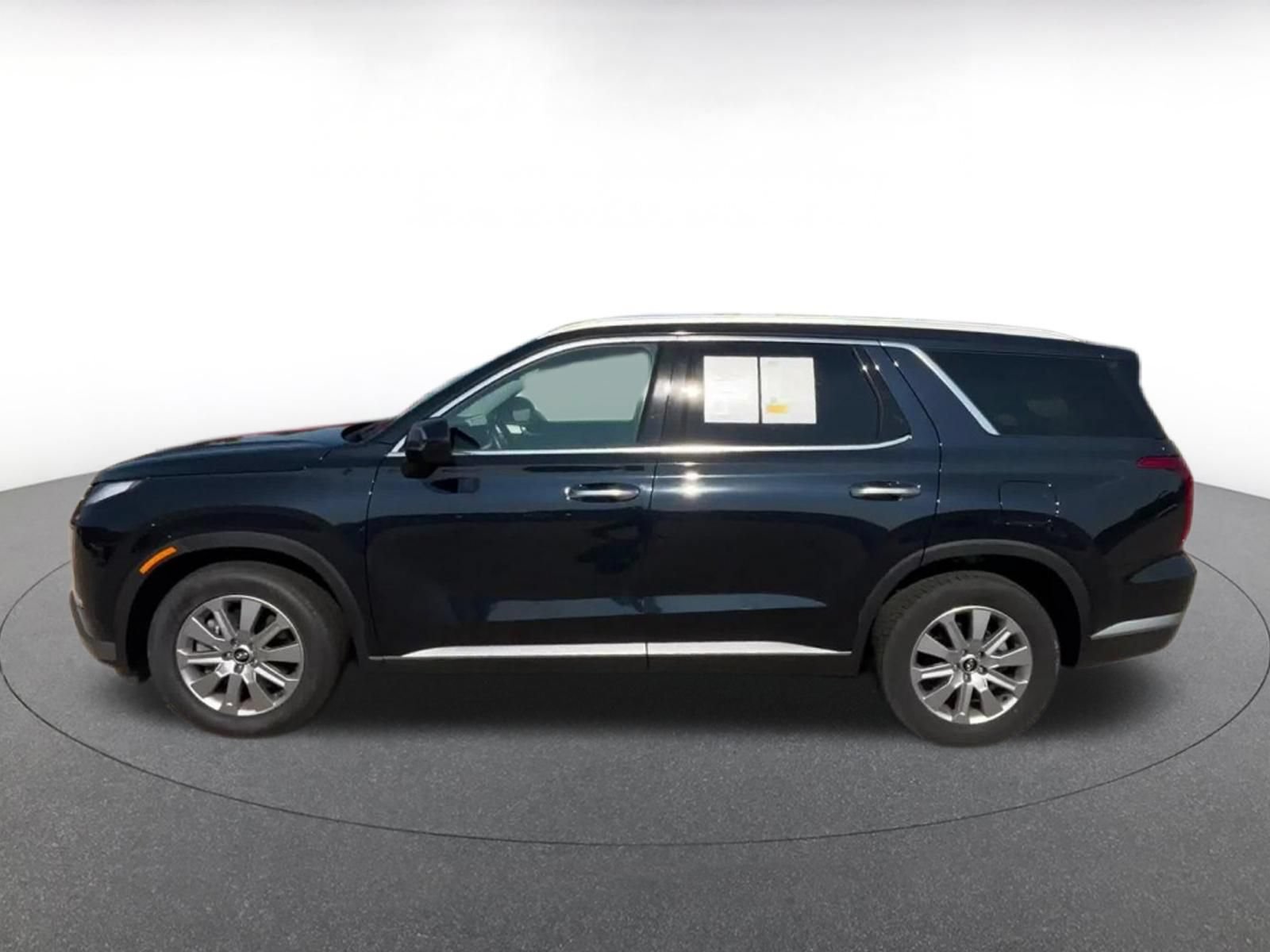 Used 2025 Hyundai Palisade SEL FWD image 9