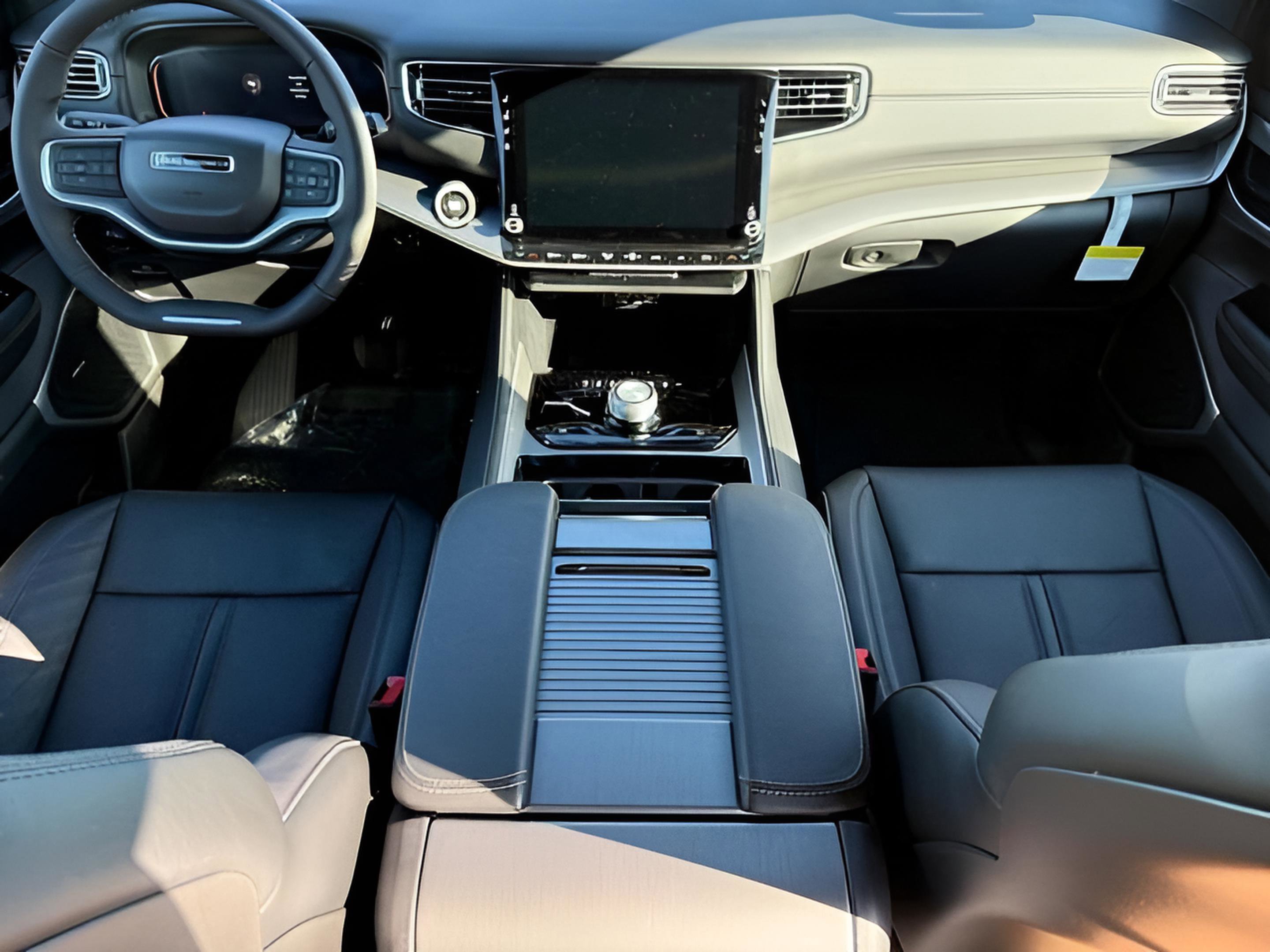 New 2026 Jeep Grand Wagoneer Limited AWD/4WD image 13