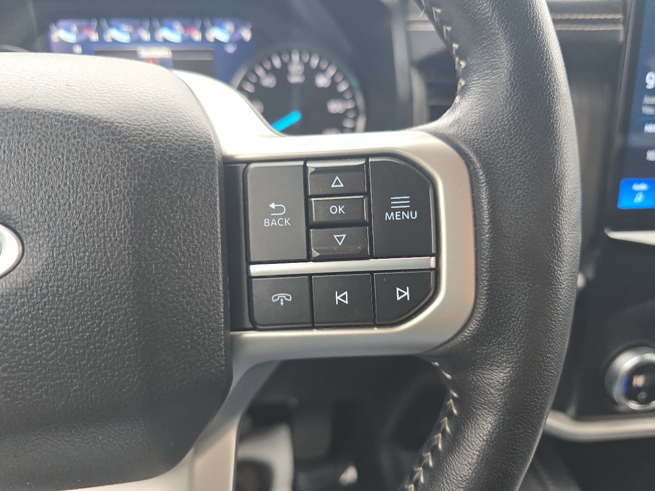 Used 2024 Ford Expedition Max XLT image 31
