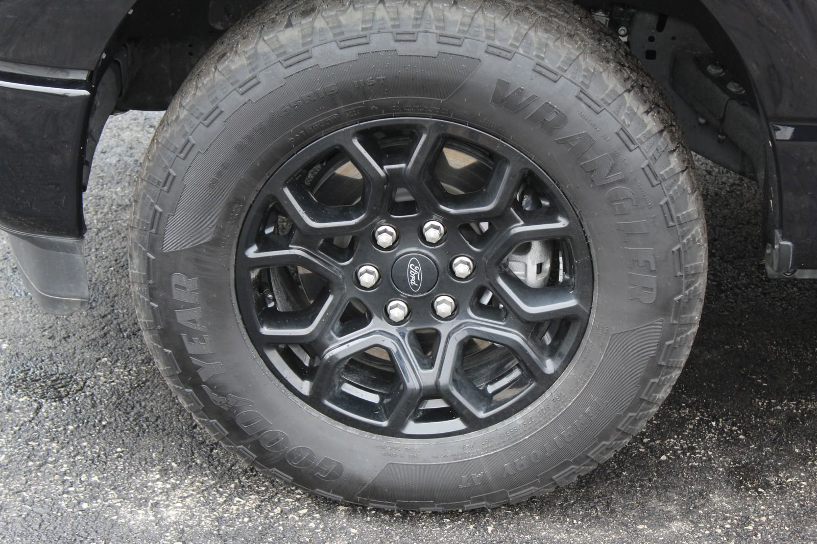 Used 2024 Ford F150 XLT w/ Equipment Group 302A MID image 2