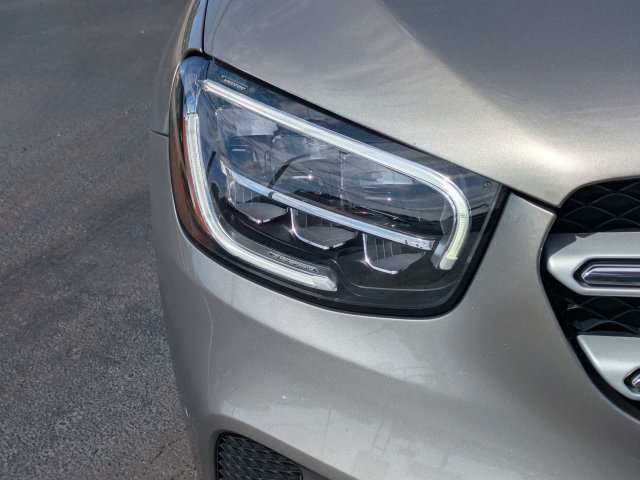 Used 2022 Mercedes-Benz GLC 300 image 10