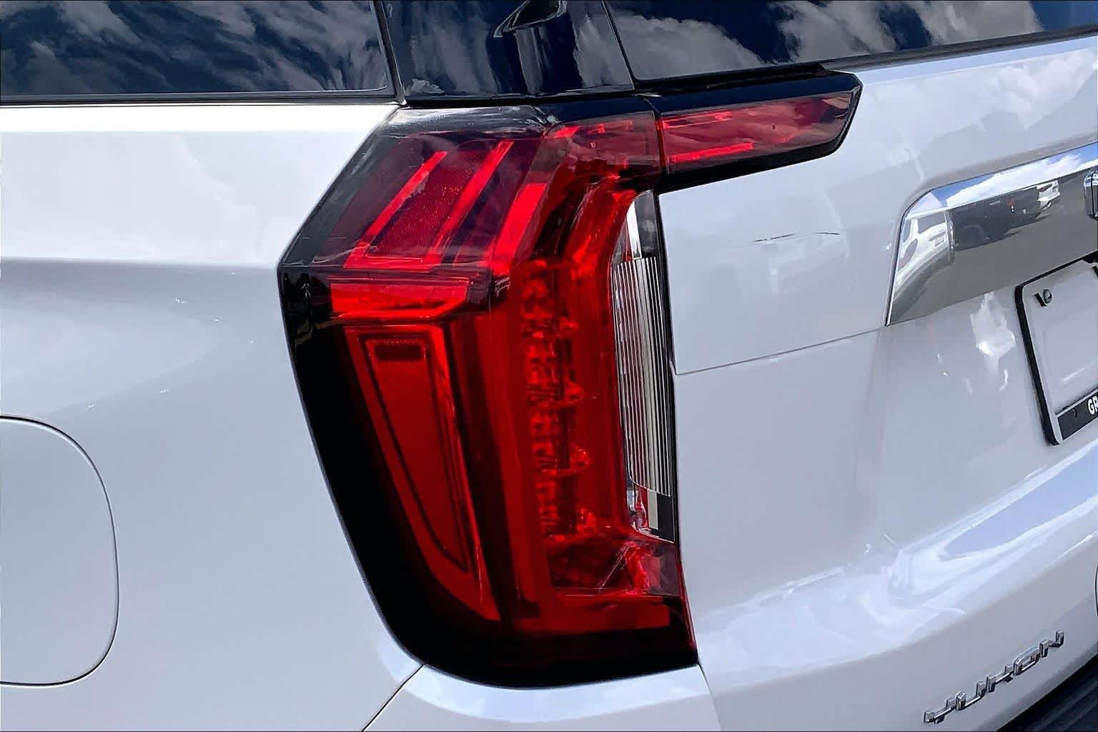 Used 2023 GMC Yukon XL Denali w/ Max Trailering Package AWD/4WD image 29