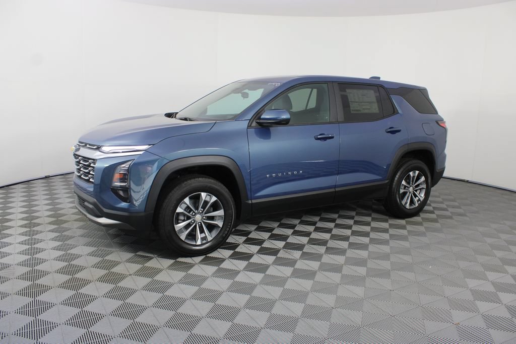 New 2027 Chevrolet Equinox LT w/ Convenience Package II FWD image 2