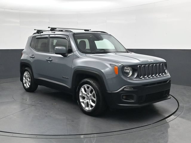 Used 2016 Jeep Renegade Latitude FWD image 2