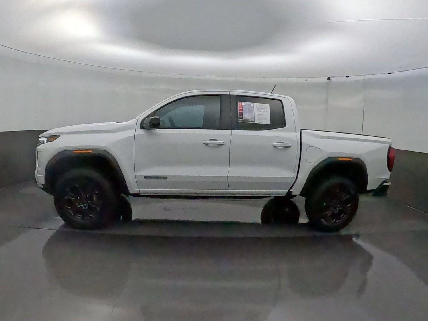 Used 2025 GMC Canyon Elevation w/ Convenience Package RWD image 5